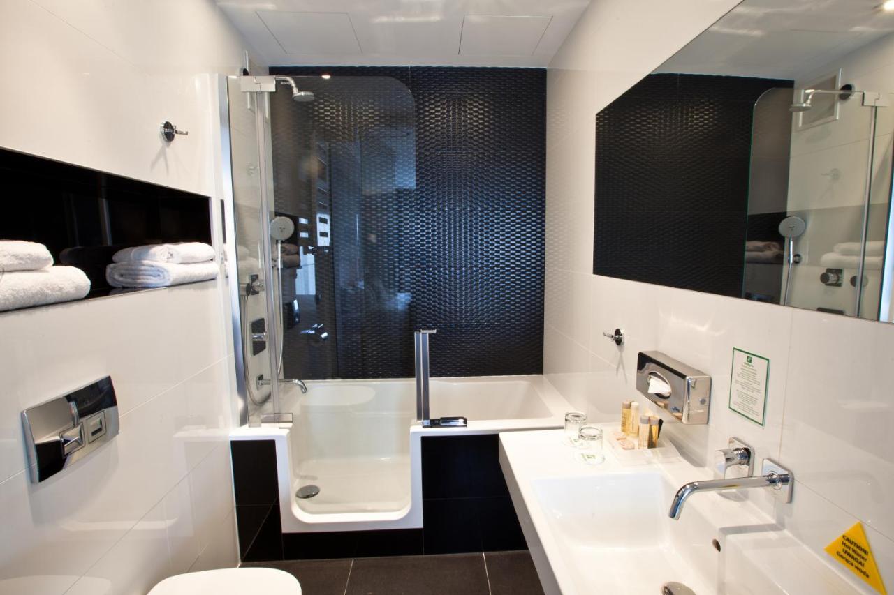 One-Bedroom Suite,1277044126:JPEG